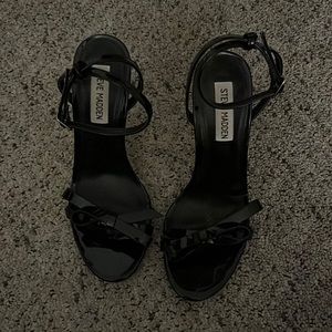 Steve Madden Bradshaw Black Bow Heels